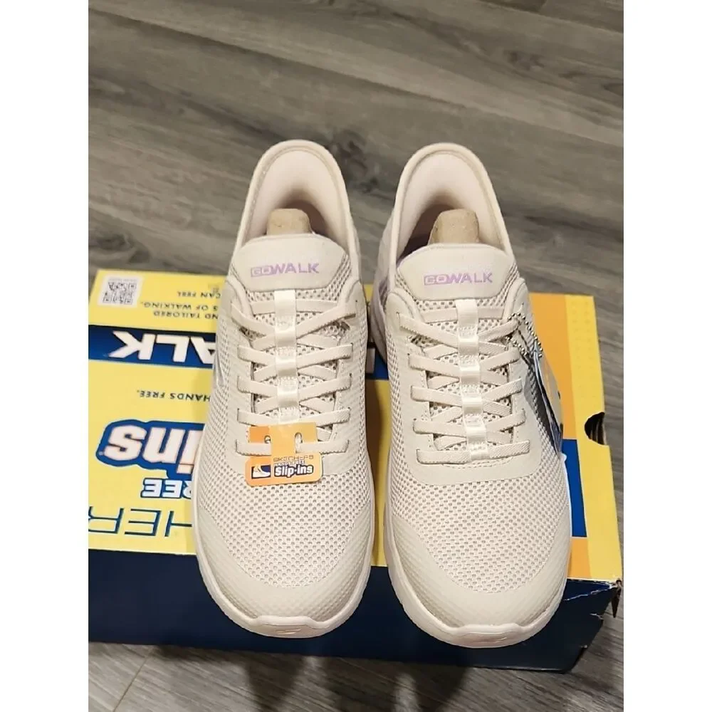 NIB Sketchers Go Walk Slip In Sneakers